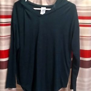 Time & Tru maternity hunter Green size small 4/6 long sleeve hooded T
